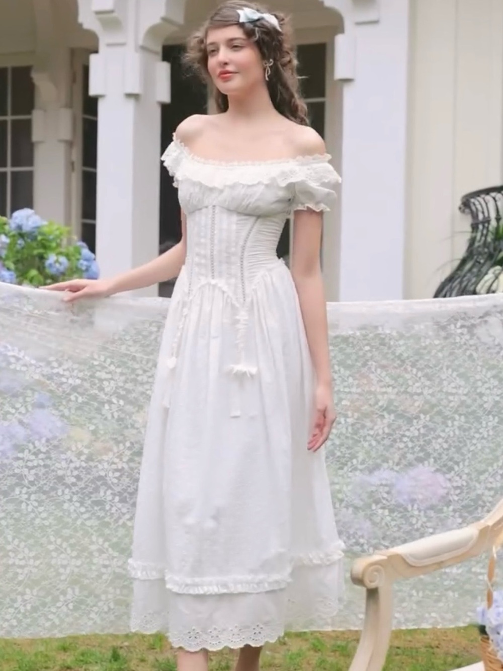 Off-Shoulder White Lace Corset Midi Dress - Picture 4 of 8